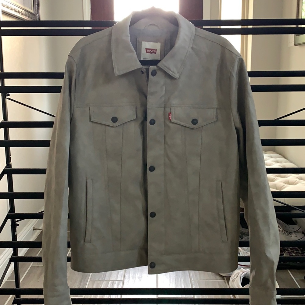 Updated Levi’s Suede Trucker Jacket NWOT